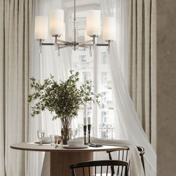 Люстра на штанге Freya Chic FR2031PL-08N