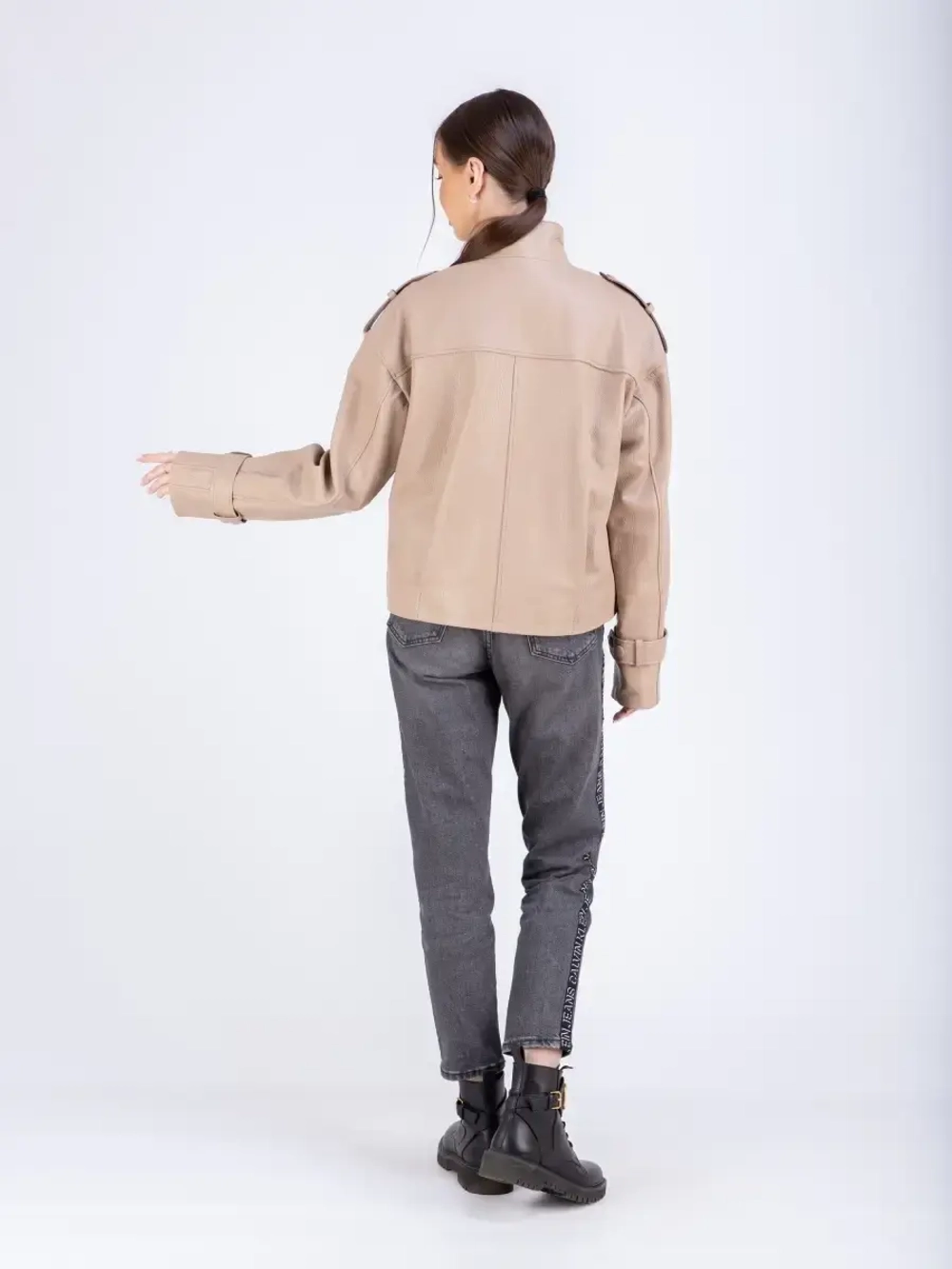 Куртка женская из натуральной кожи