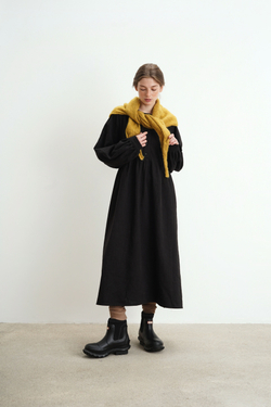 Косынка из альпака горчичного цвета