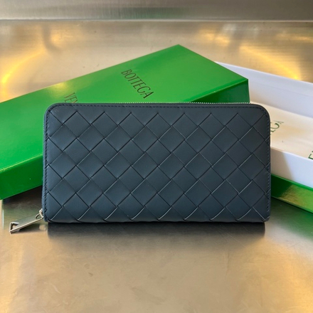 Bottega Veneta Zip Around Wallet