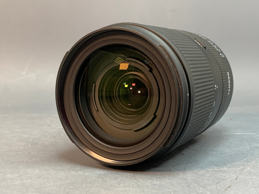 Tamron 18-300mm F3.5-6.3 Di III VC VXD Sony E