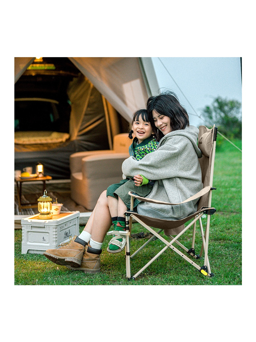 Кресло туристическое Naturehike Nightfall T05J с секцией, 149х52х79 см, до 120 кг, бежевое