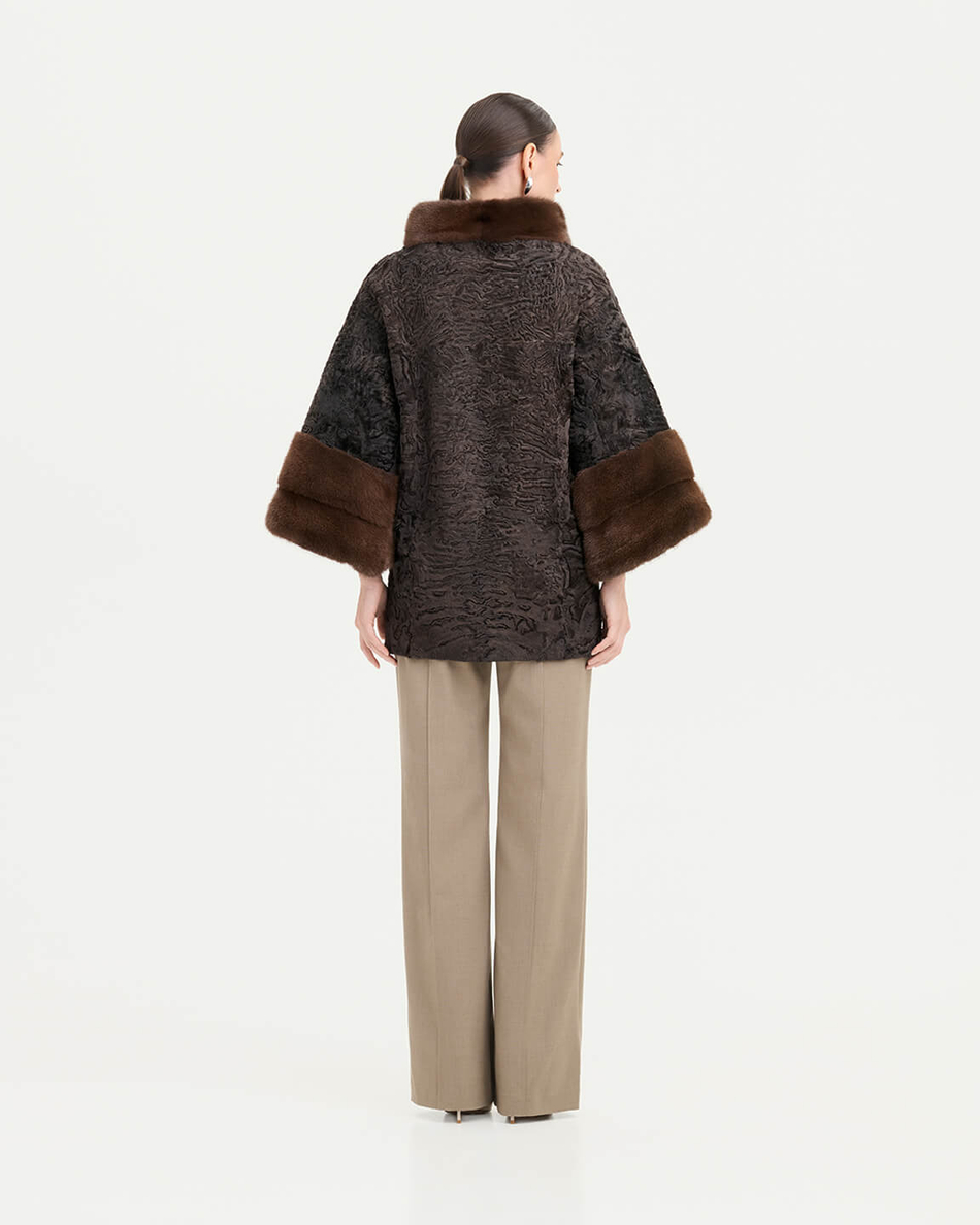 Шуба из каракуля с отделкой из меха норки