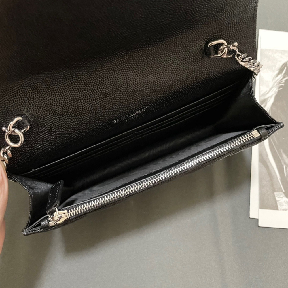 Saint Laurent WOC 19 cm