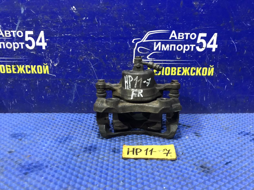 Суппорт тормозной передний правый NISSAN PRIMERA 1998