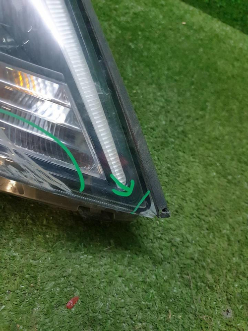 Битая Фара правая Hyundai Tucson 3 (2015-2018) LED