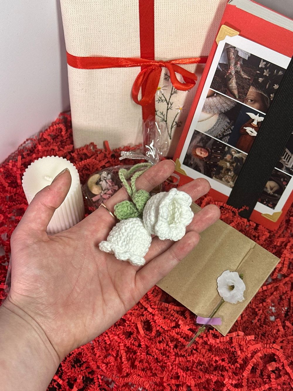 Весенний книжный бокс maxi