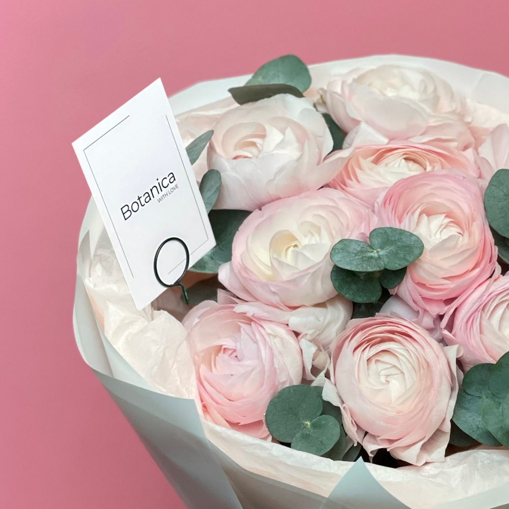 Моно букет из 9 ранункулусов и эвкалипта  80220263