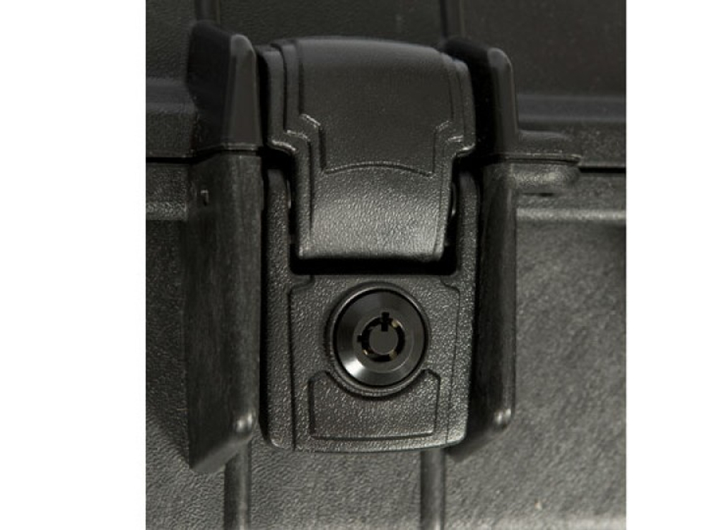 Защитный кейс Peli™ 1490 черный с поропластом