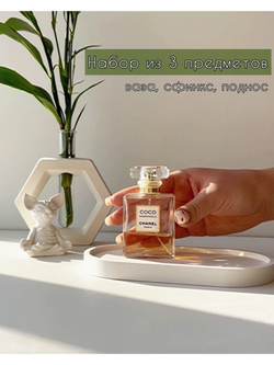 Набор статуэтка Сфинкс и ваза шесть граней на подставке