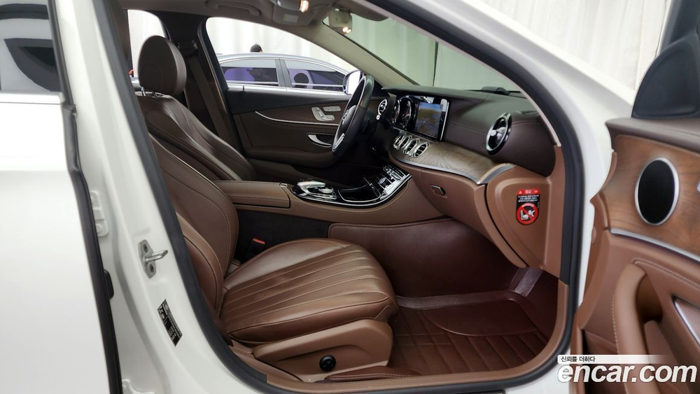 Mercedes-Benz E-Class W213 E220d 4MATIC Exclusive (06.2020)