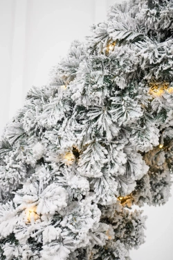 Хвойная арка Карельская 240*160 см. заснеженная, 260 теплых-белых Led ламп, ПВХ, ЕлкиТорг (28011)