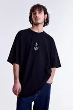 Футболка Гербарий Ландыш Черная