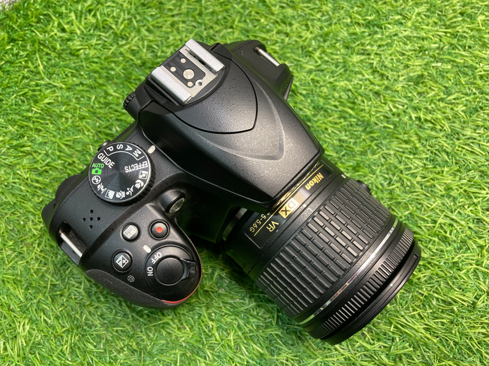 Nikon D3400 Kit AF-P DX 18-55mm G VR 15.600 кадров