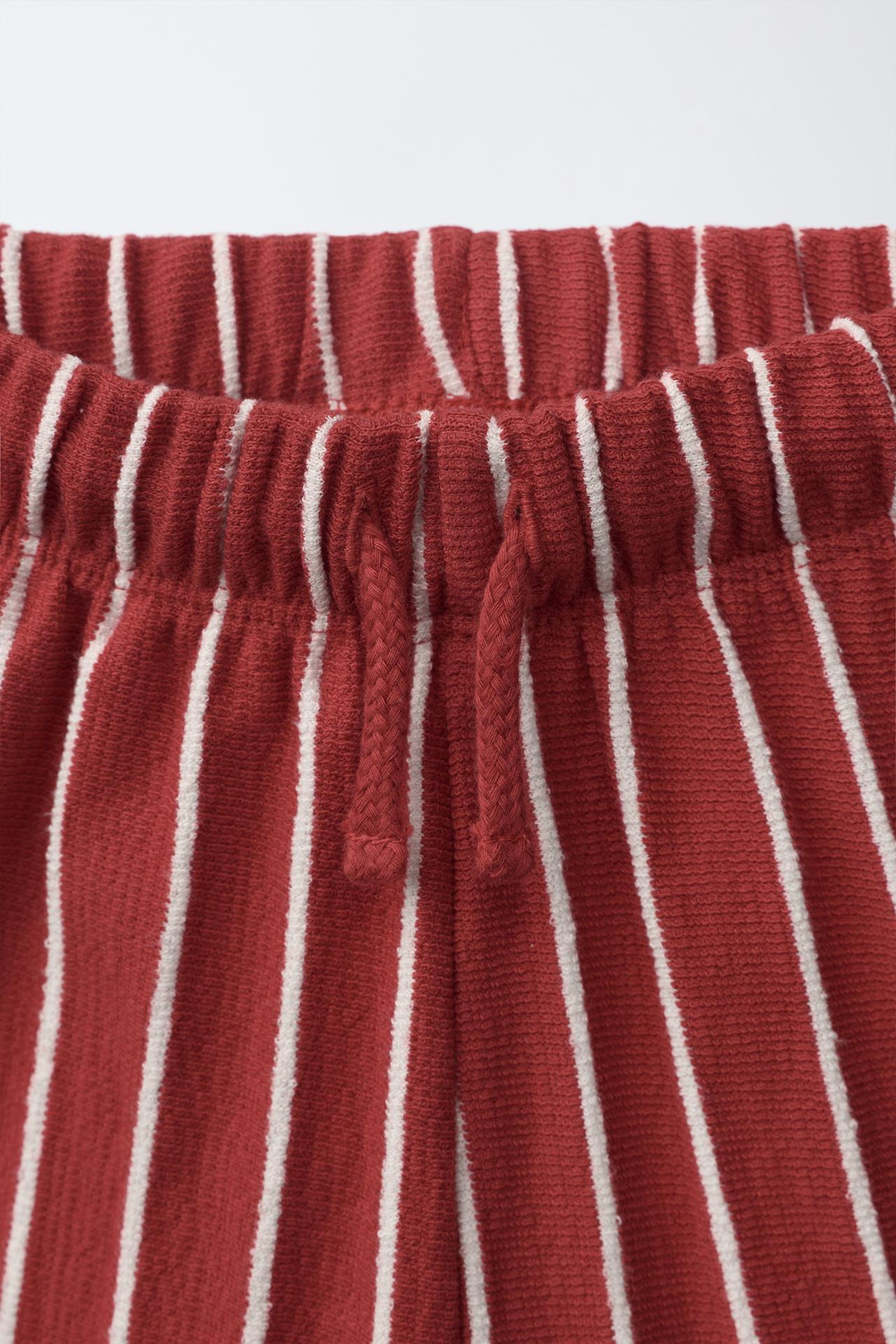 ZARA КОМПЛЕКТ ДЖОГГЕРЫ, ФУТБОЛКА И ШОРТЫ С ДИНОЗАВРОМ, КРАСНЫЙ