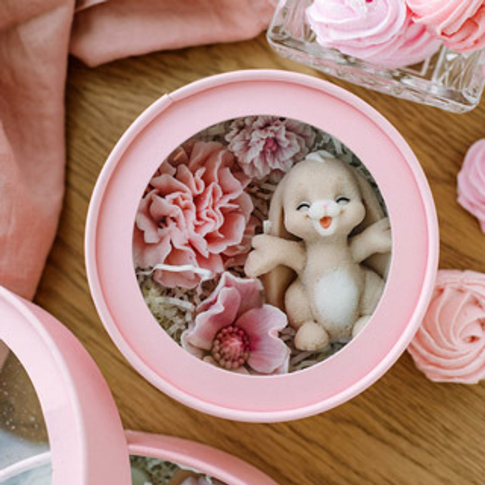 Коробка круглая с окном розовая, 16*7см