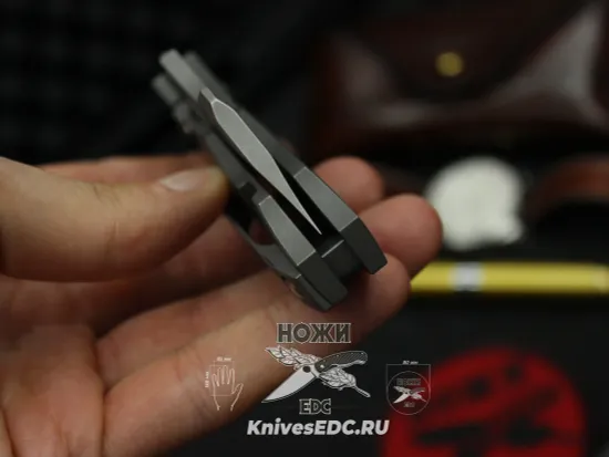 Складной нож Spyderco "Stovepipe" C260TIP - рукоять титан, клинок CPM-20CV