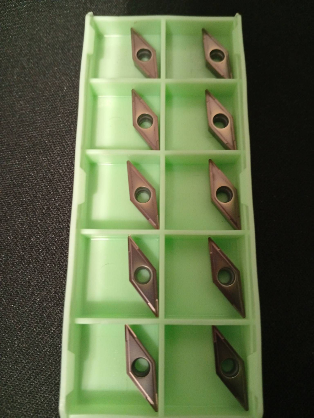 Пластина токарная VCMT110304