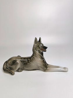 Фарфоровая статуэтка "Немецкая овчарка" ЛФЗ