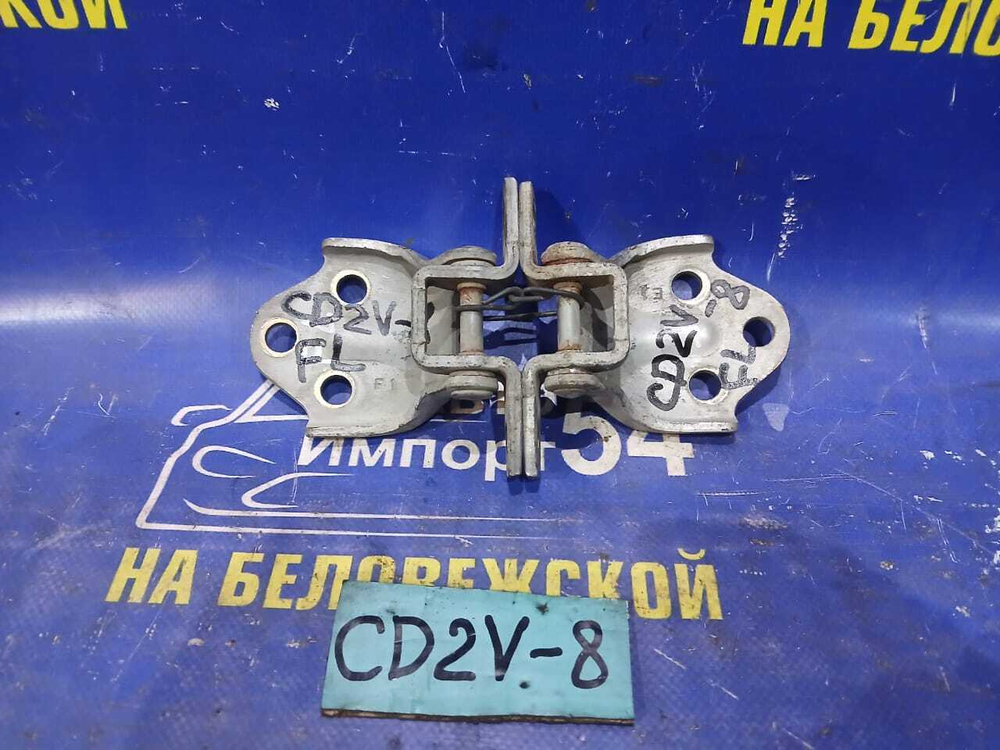 Петля двери передней левой MITSUBISHI LIBERO 2001