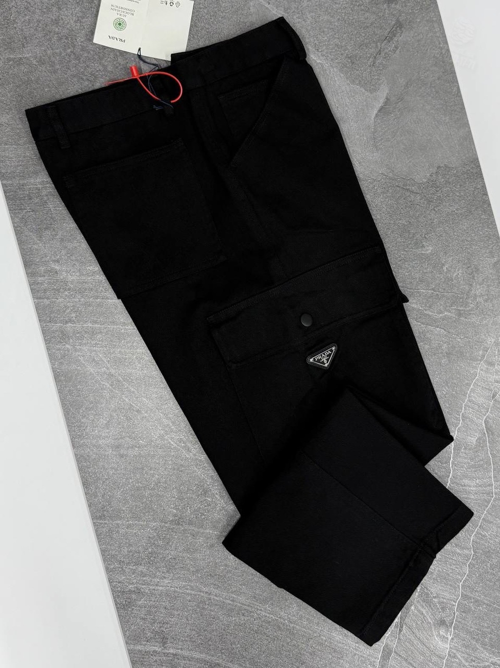 Широкие джинсы Prada