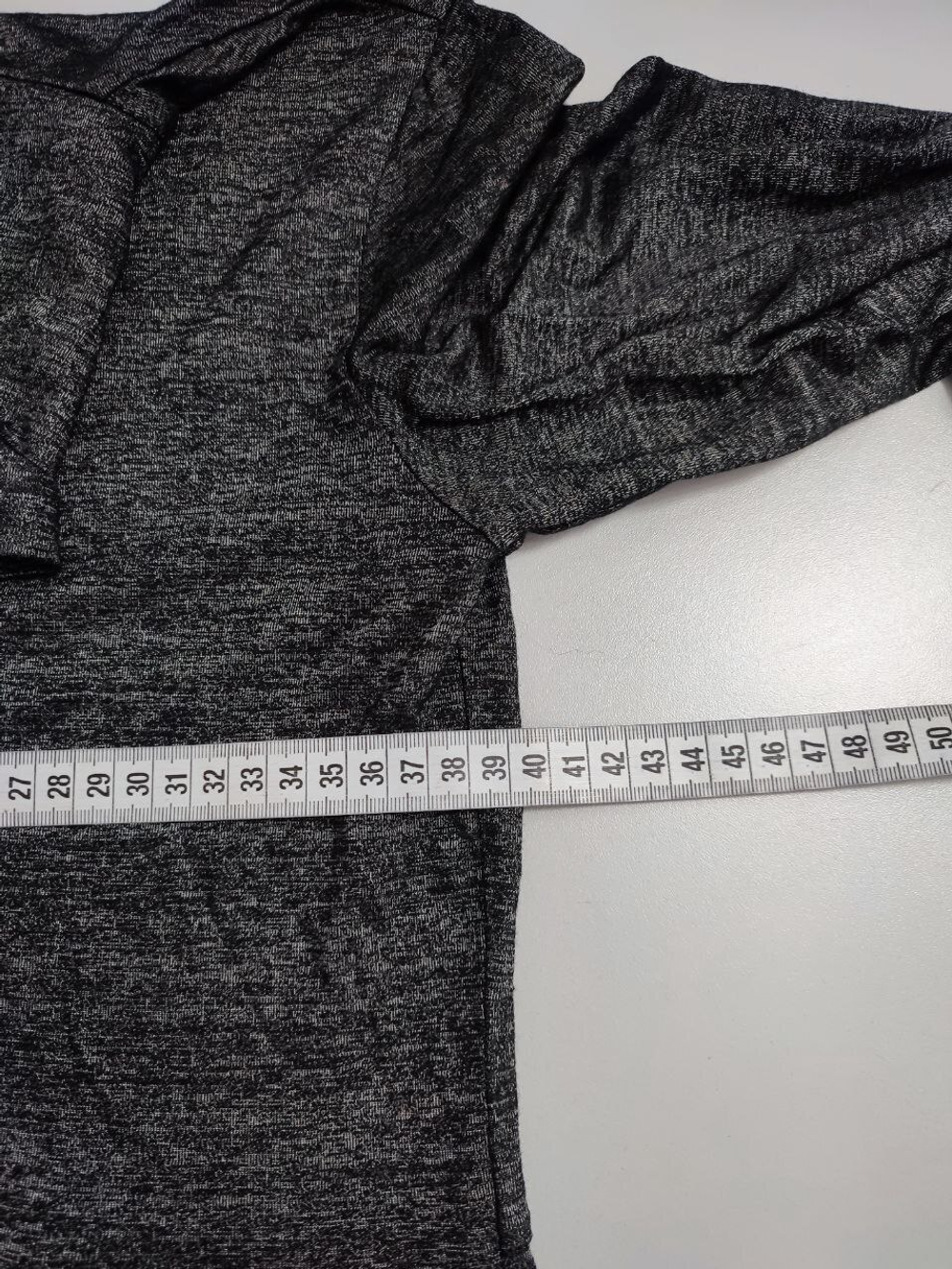 Джемпер Olar с баской 42 размер