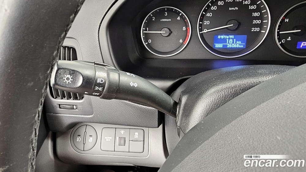 Hyundai The New Grand Starex Van 3-х местный (06.2020)