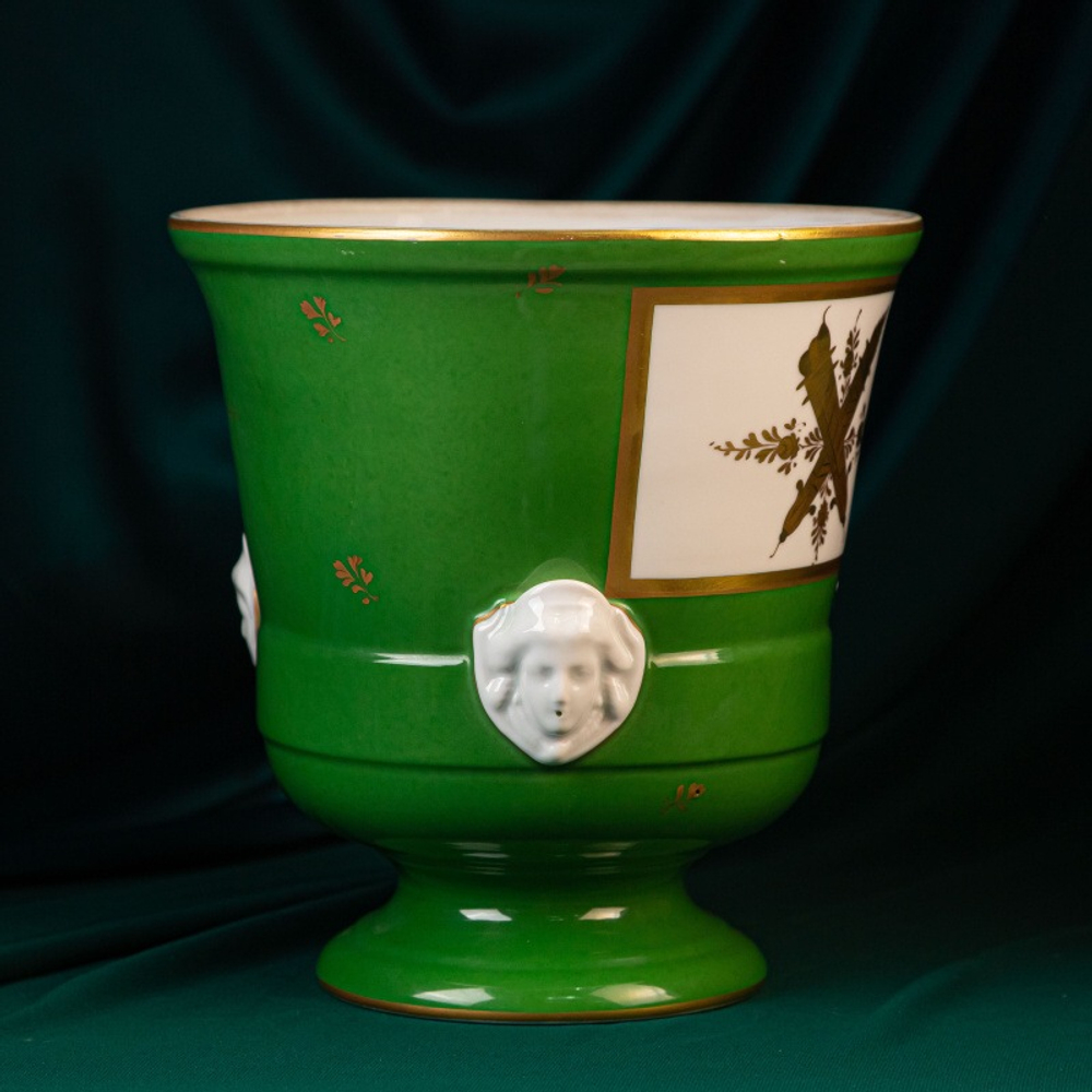 Ваза-конфетница в дворцовом стиле