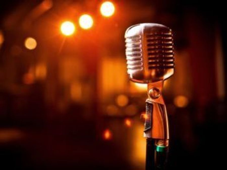 Skyworth анонсировала караоке-телевизор с мощной акустикой