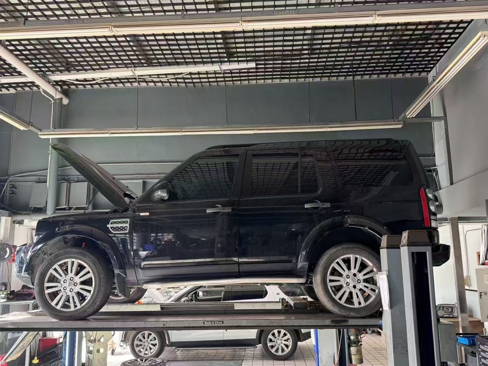 LandRover Discovery 3 лифт-комплект регулируемой подвески +2" ST8000+