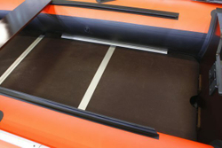 Лодка Адмирал 330 CF