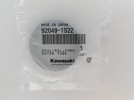 сальник вилки Kawasaki Ninja ZX-14R ZZR1400 1400GTR ZX-10R Versys 1000 92049-1522