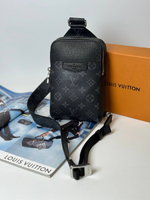 Сумка-слинг Louis Vuitton