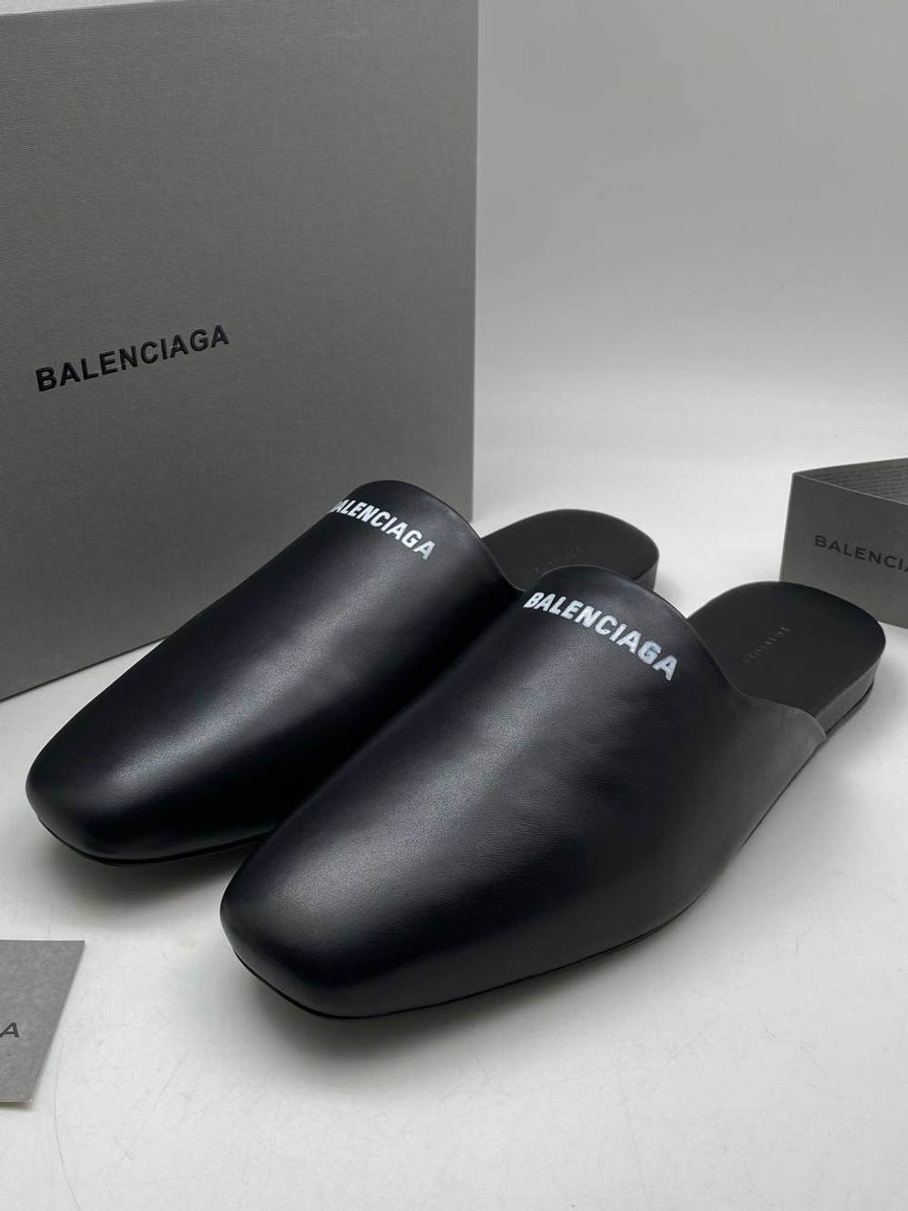 Тапки Balenciaga