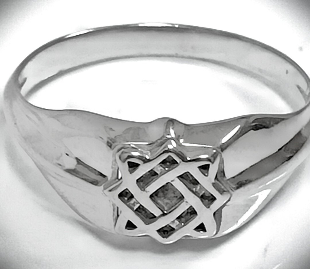 Ювелирное кольцо Эстерелла