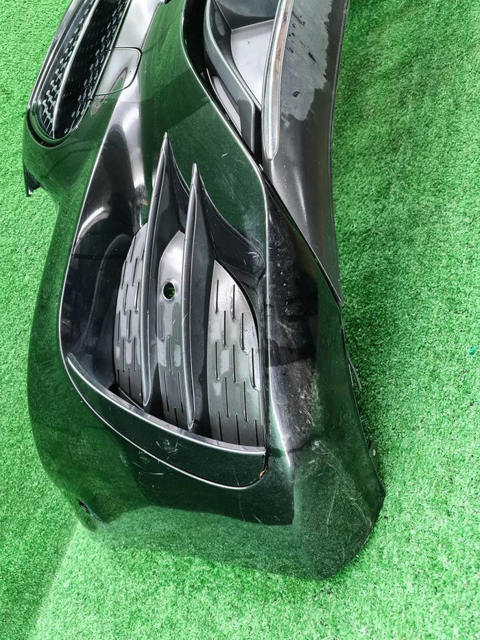 Бампер передний Mercedes E W213 20-23 AMG В сборе