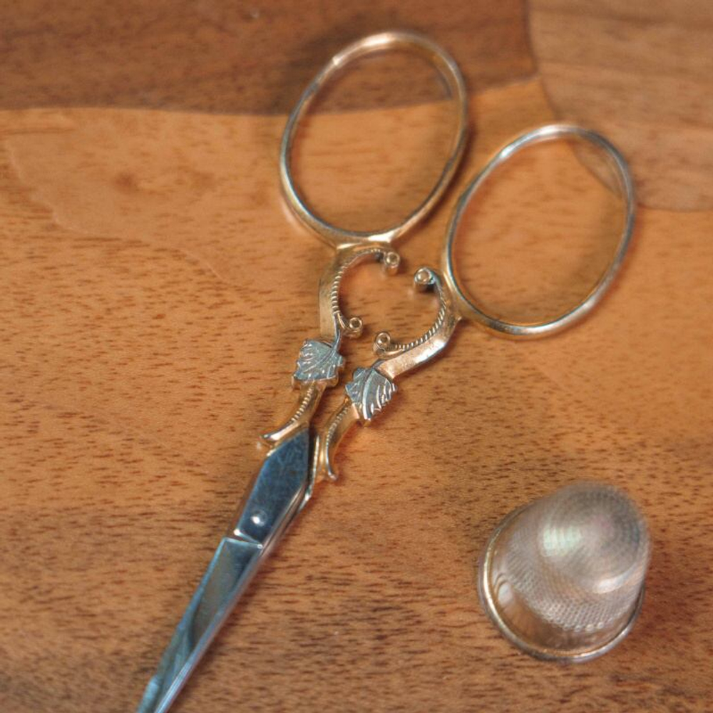 Антикварный дорожный швейный набор «NÉCESSAIRE»