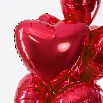 Облако из фольгированных сердец Red 7 шаров