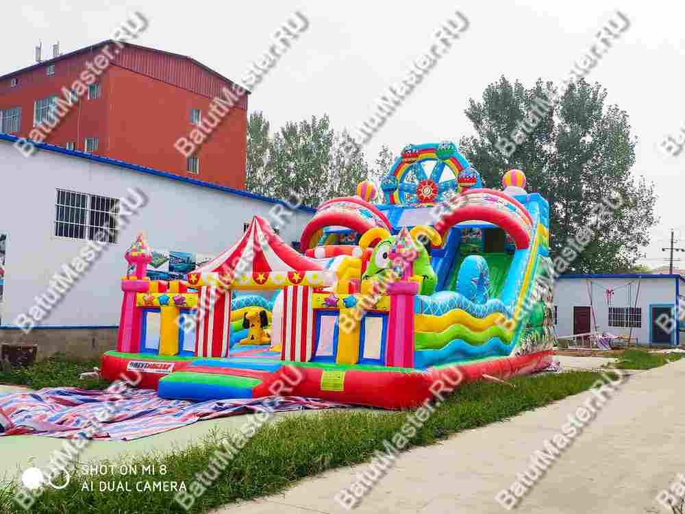 Коммерческий надувной батут "Парк развлечений 2" 12*7*7 м без фигуры клоуна