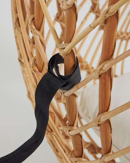 Подвесное кресло из ротанга Ekaterina с напольным кронштейном | La Forma | Испания