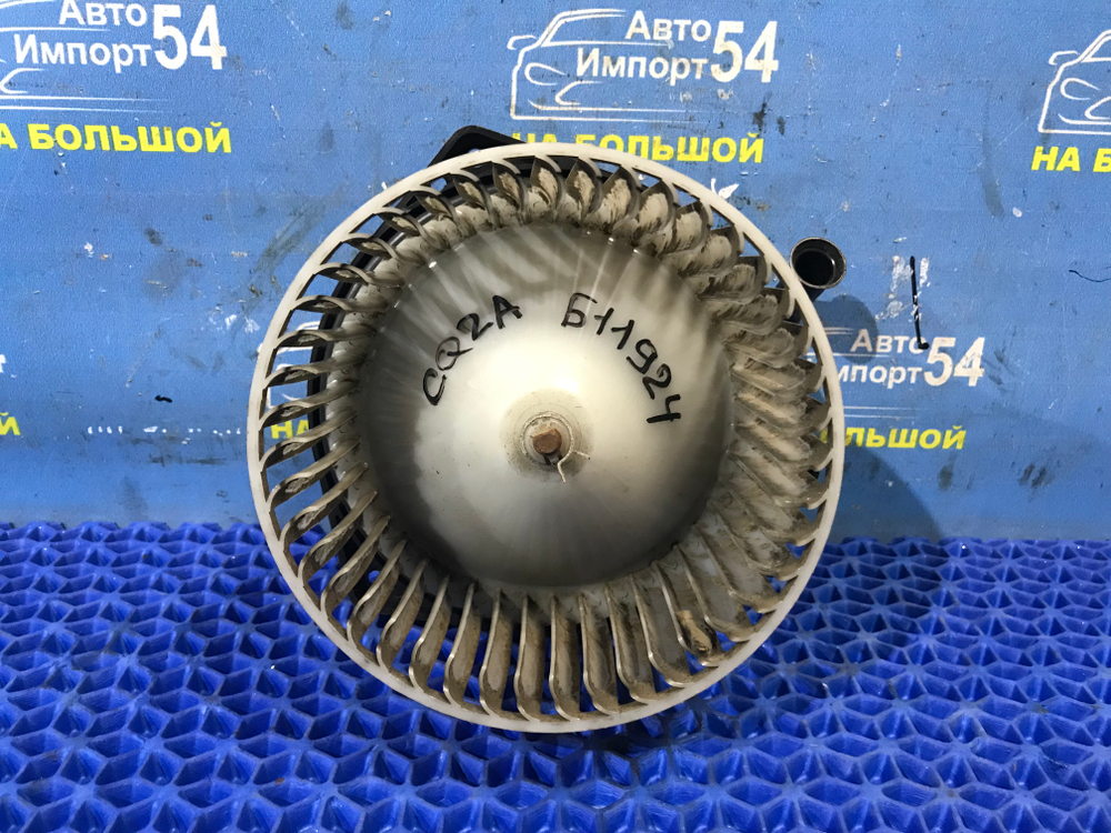 Моторчик печки MITSUBISHI MIRAGE DINGO 1998-2001