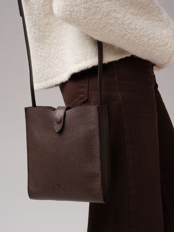 Женская кожаная сумка кросс-боди DBR 30919 коричневый торф