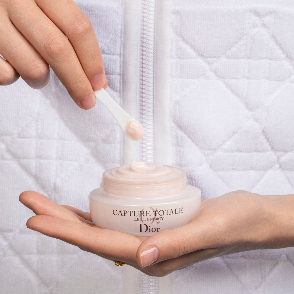 DIOR Capture Totale Firming & Wrinkle-Correcting Creme - укрепляющий крем против морщин ДИОР /   50  ml  / GTIN 3348901485197