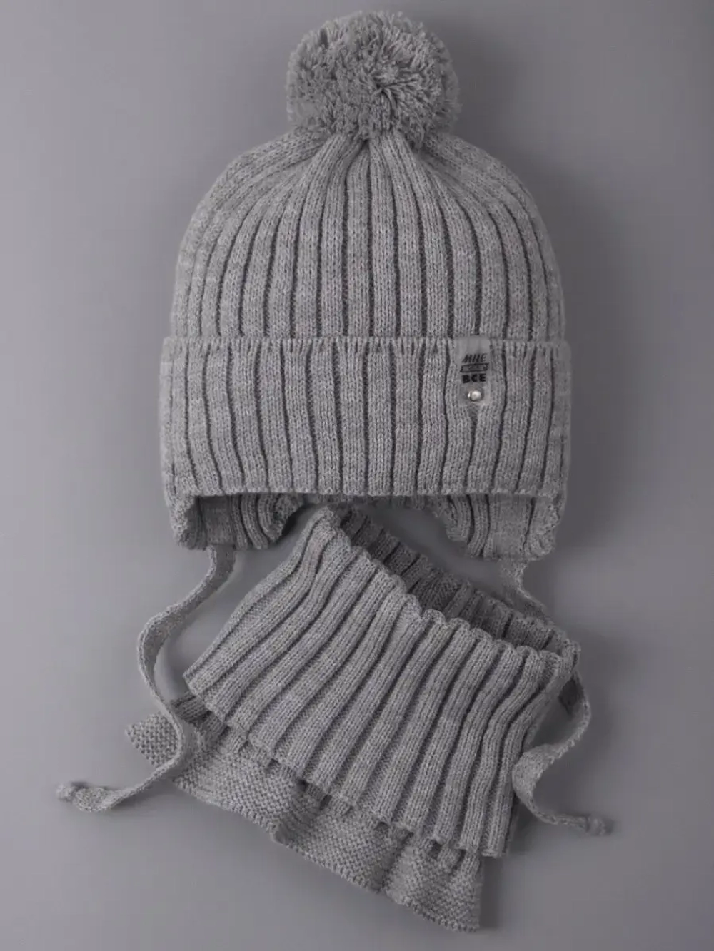 Шапка для девочки осенняя и снуд вязаные