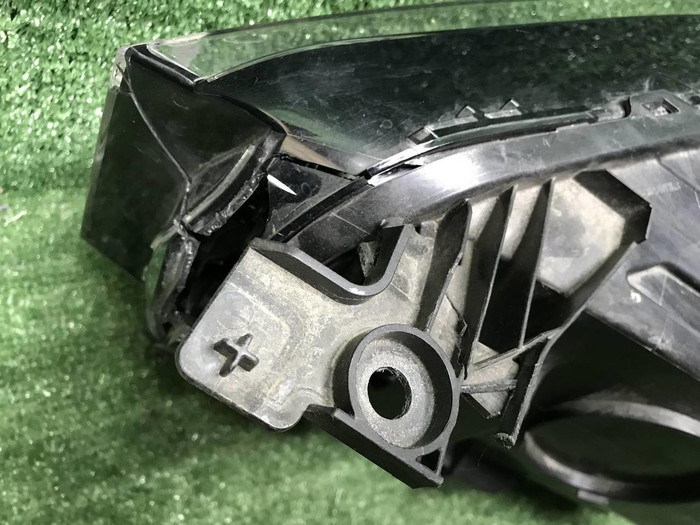 Фара правая Geely Monjaro (2021-н.в.) LED