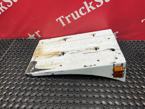 Крыло переднее правое задняя часть