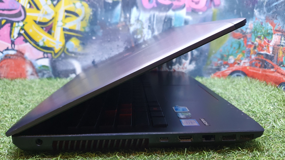 Игровой ASUS i7-6/8Gb/GTX 950M 4Gb/FHD