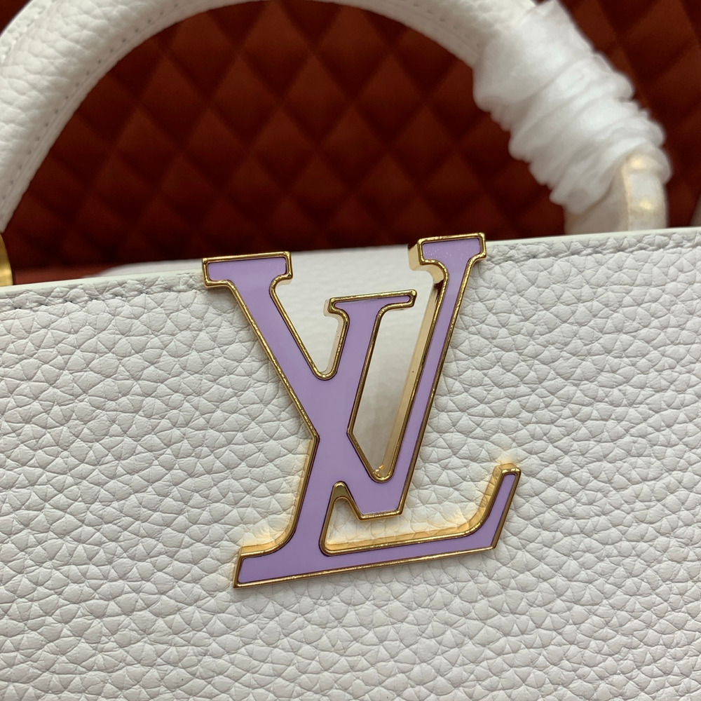 Louis Vuitton Capucines Mini