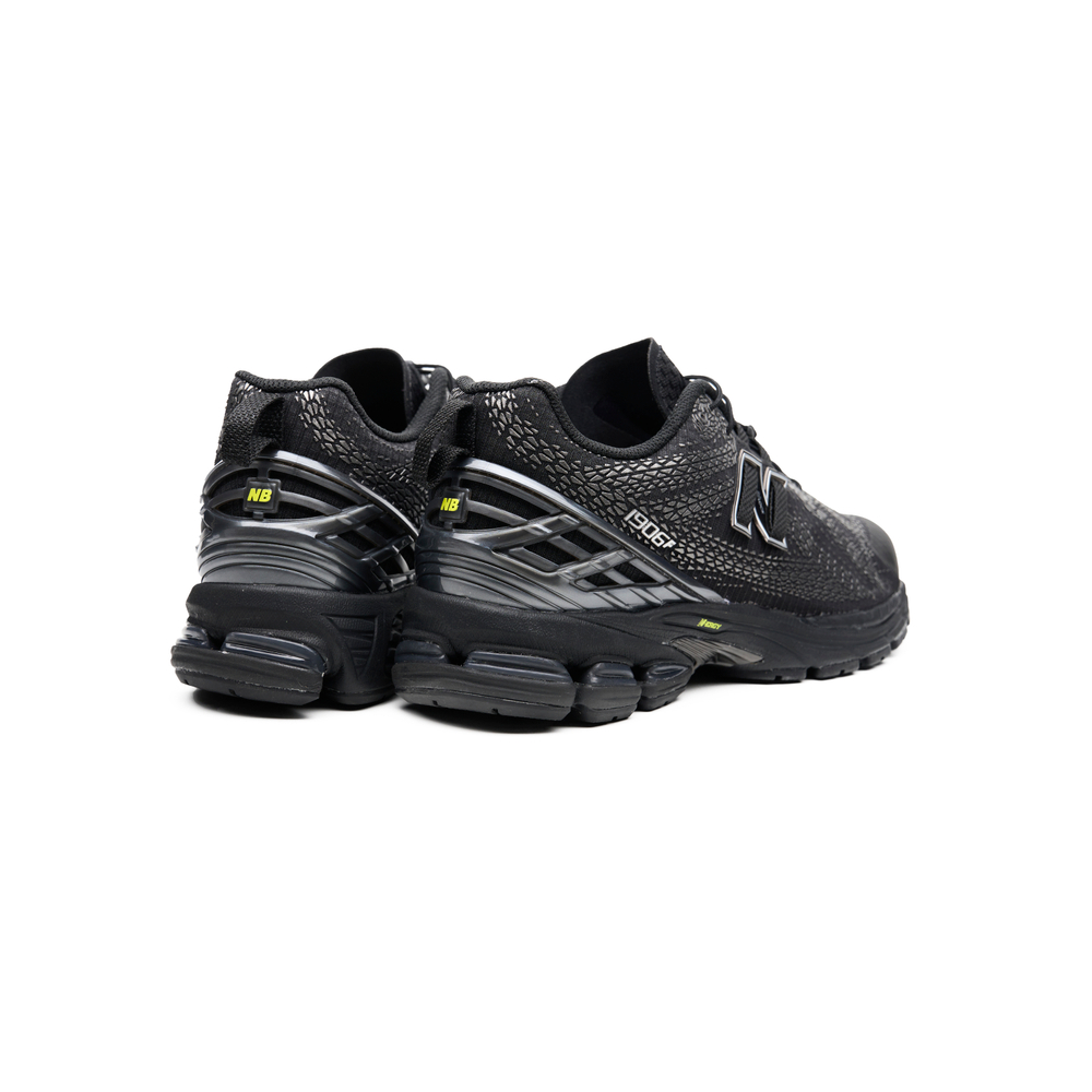 Кроссовки New Balance 1906F "Black Alkaline Green"