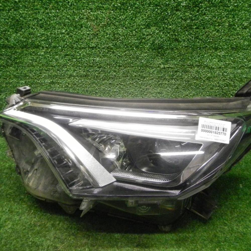 Фара левая Toyota Rav 4 CA40 (2015-2019) LED